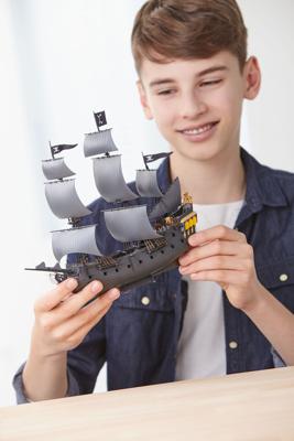 Revell 05499 Black Pearl Boot (bouwpakket) 1:150 Revell 05499 Black Pearl Boot (bouwpakket) 1:150