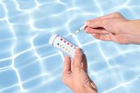 Zwembadreinigingsset tot 3,96 m - Bestway - Aquaclear - schepnet, drijver, stofzuiger, teststrip, reparatiepatch - thumbnail