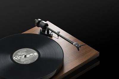 Pro-Ject E1 BT Platenspeler Bruin Pro-Ject E1 BT Platenspeler Bruin