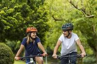 Buzaglo Catlike kinderhelm kitten maat s 52-55cm oranje - thumbnail