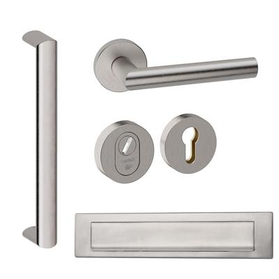 Hardbrass Voordeurset rond met greep Moskou SKG3 met kerntrekbeveiliging - RVS Hardbrass Voordeurset rond met greep Moskou SKG3 met kerntrekbeveiliging - RVS