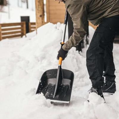 Fiskars X-serie telescopische sneeuwschep 1057188