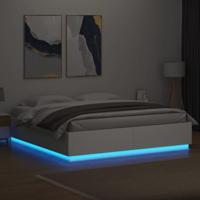 Bedframe met LED-verlichting bewerkt hout wit 200x200 cm - thumbnail