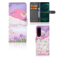 Sony Xperia 5III | Telefoonhoesje | Met pasjeshouder | Bird Flying - thumbnail