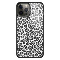 iPhone 12 Pro Max glazen hardcase - Luipaard grijs - thumbnail