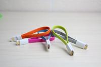 LogiLink USB-kabel USB 2.0 USB-A stekker, USB-micro-B stekker 0.22 m Pink Magneet op de kabeleinden CU0087 - thumbnail