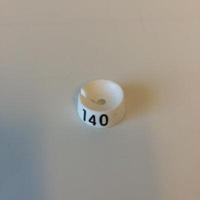 MB wit/zwart 140 voor op kledinghanger - thumbnail