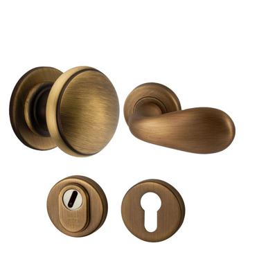 Hardbrass Voordeurset Pragma/Olympia 3-delig linkswijzend SKG3 met kerntrekbeveiliging - mat brons Hardbrass Voordeurset Pragma/Olympia 3-delig linkswijzend SKG3 met kerntrekbeveiliging - mat brons