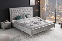 Chesterfield tweepersoonsbed EXTRAVAGANCIA 180x200cm zilvergrijze fluwelen klinknagels - 38968 - thumbnail
