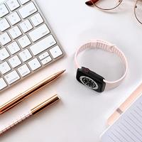 TPU Slim Fit bandje - Lichtroze - Geschikt voor Apple Watch 38mm / 40mm / 41mm / 42mm - thumbnail