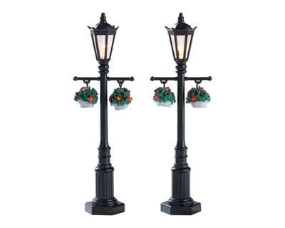 Kerstfiguur Old english lamp post set of 2 b/o 4.5v LEMAX - Lemax