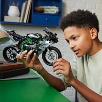 LEGO technic 42170 kawasaki ninja h2r motorcycle - thumbnail