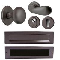 Hardbrass Voordeurset Iris/Olympia compleet rechtswijzend SKG3 met kerntrekbeveiliging - PVD gun metal - thumbnail