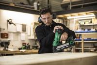 Hikoki NT1865DAA WXZ ACCU SPIJKERAPPARAAT | 18V | 15 GAUGE | Inclusief 2x 2.0Ah enm 1x lader in HSC IV - NT1865DAAWXZ - thumbnail