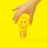 Oplaadbare smiley lamp - thumbnail