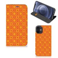 iPhone 12 Mini | Hoesje met Magneet | Batik Oranje - thumbnail
