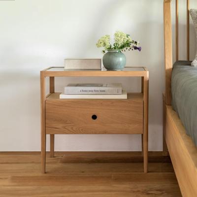 Ethnicraft Nachtkastje 'Spindle' Geolied Eikenhout en glas, kleur Naturel