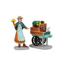 Lemax merry&apos;s garden cart s/2 kerstdorp figuur type 4 Caddington Village 2022 - thumbnail