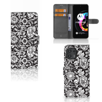 Motorola Edge 20 Lite Hoesje Black Flowers | Portemonnee hoesje - thumbnail