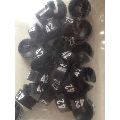 MB zwart/wit 42 voor op kledinghanger