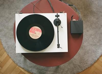 Pro-Ject E1 BT Platenspeler Zwart