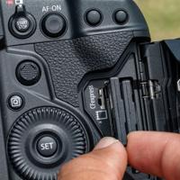 Canon EOS 1DX mark III body - thumbnail