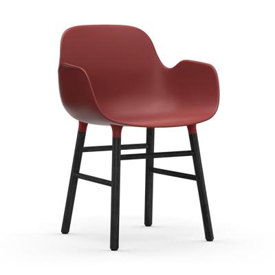 Normann Copenhagen Form armstoel Red vierpoot zwart eikenhout Normann Copenhagen Form armstoel Red vierpoot zwart eikenhout