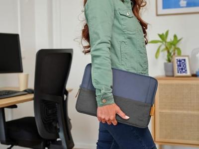 Trust Laptophoes LISBOA LAPTOP SLEEVE Geschikt voor max. (laptop): 33,8 cm (13,3) Blauw