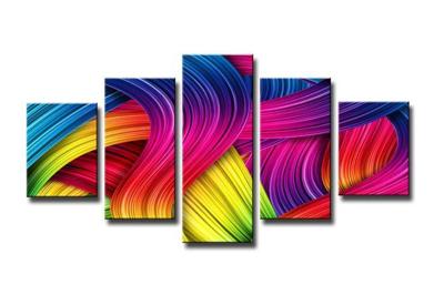 Foto Glas Art - Vrouw met sieraden Louis Vuitton, 80x120, prachtig voor in de woon en of slaapkamer, inclusief ophang materiaal.