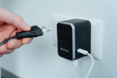 Universele Reisadapter Verbatim UTA-04