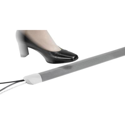 Serpa Kabelbrug 5.01022.7043 TPE (geurloos rubbermengsel) Donkergrijs Aantal kanalen: 3 1500 mm Inhoud: 1 stuk(s) Serpa Kabelbrug 5.01022.7043 TPE (geurloos rubbermengsel) Donkergrijs Aantal kanalen: 3 1500 mm Inhoud: 1 stuk(s)