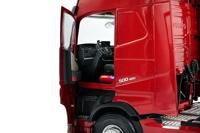 Solido Volvo FH Globetrotter XL rot 1:24 Vrachtwagen - thumbnail