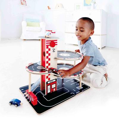 Hape park & go garage