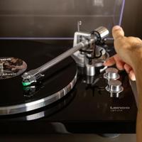 Lenco LBT-215BK Draaitafel met Bluetooth® en een metalen platenbord, toonarm en contragewicht, exclusieve piano black kleur - thumbnail