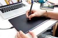 Wacom One medium Grafisch tablet Kabelgebonden Zwart, Rood - thumbnail