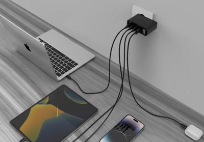 USB snellader 1xA, 3xC 100W Power Delivery zwart