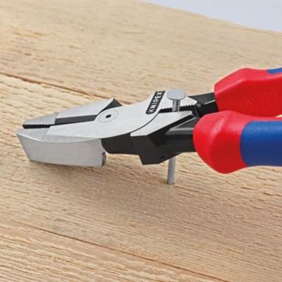 Knipex Kracht-kombitang "Lineman's Pliers" Amerikaans model | Meer-componentengrepen | Zwart geatramenteerd | Lengte 240 mm | Knipex Kracht-kombitang "Lineman's Pliers" Amerikaans model | Meer-componentengrepen | Zwart geatramenteerd | Lengte 240 mm |