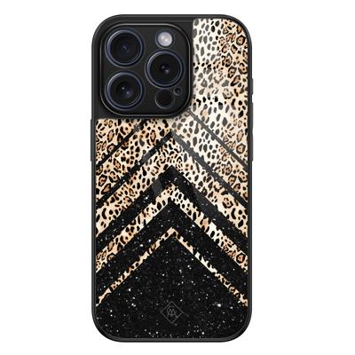 iPhone 15 Pro glazen hardcase - Chevron luipaard iPhone 15 Pro glazen hardcase - Chevron luipaard