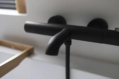 Ben Lavion thermostatische badkraan mat zwart