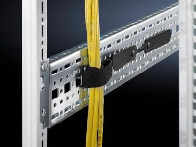 19 inch Kabelgeleiding voor patchkast 200 mm Rittal 7072.230 Zwart