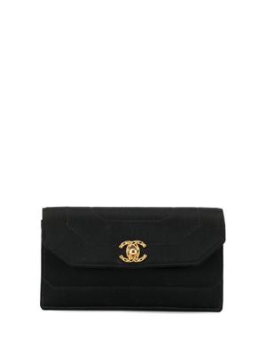 Chanel Pre-Owned 1992 geometric quilt CC turn-lock clutch - Black Chanel Pre-Owned 1992 geometric quilt CC turn-lock clutch - Black