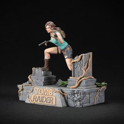 Dark Horse Tomb Raider: Lara Croft PVC Statue