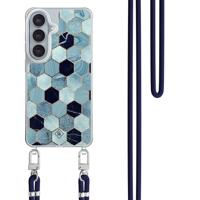 Samsung Galaxy S26 hoesje met donkerblauw koord - Blue cubes - thumbnail