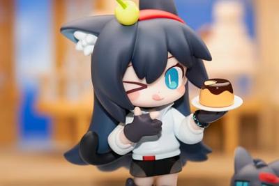 Arknights PVC Statue Dessert Time Series Q-figure Blaze 11 cm