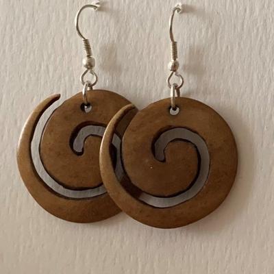 Oorhangers van Yakbeen Spiraal Lichtbruin (Ø 2,6 cm)
