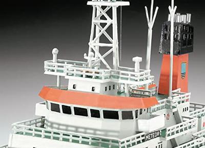 Revell 1/300 German Research Vessel