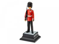 Revell 1/16 Queens Guard - thumbnail