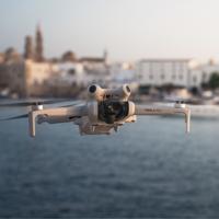 DJI Mini 4 Pro Fly More Combo + Smart Controller - thumbnail