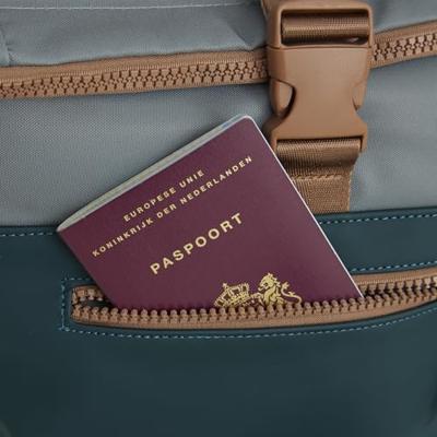 New rebels Ferron New York Rolltop Rugzak 16L Petrol