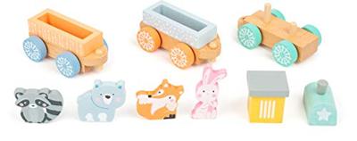 Houten trein in pastel kleuren